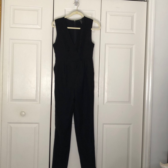F21 Sleeveless Jumpsuit - Picture 3 of 11